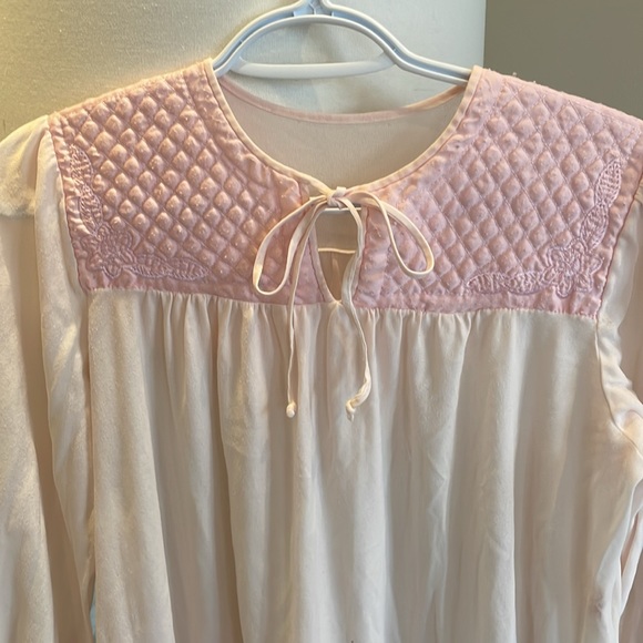 Slumber Suzy Vintage Nightgown - Picture 2 of 6